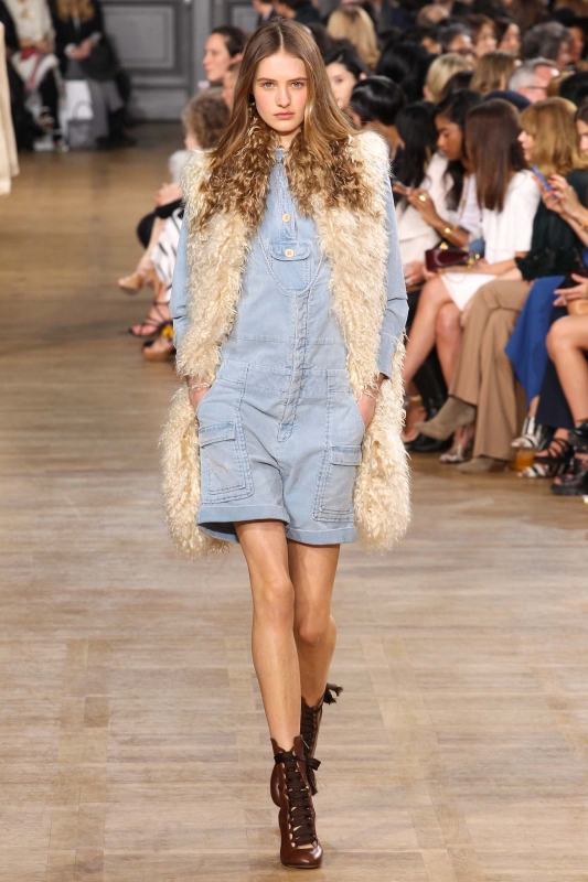 Sanne Vloet shows Parijs Fall 2015 Chloé