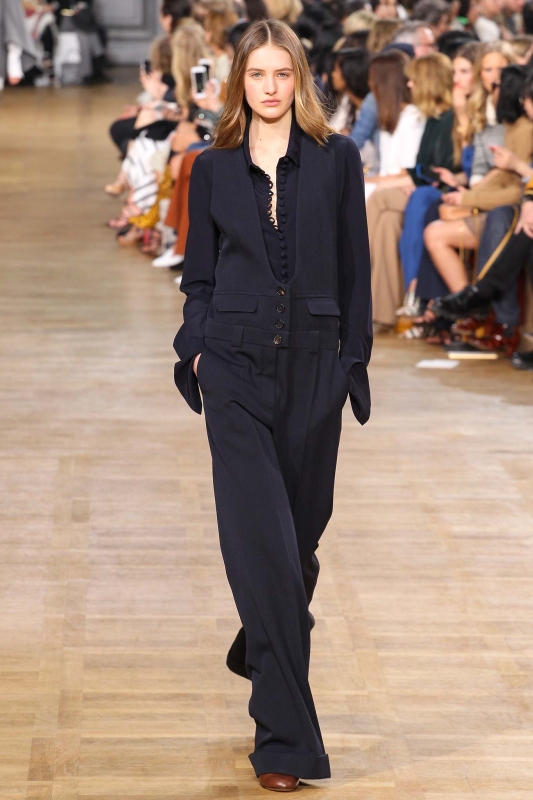 Sanne Vloet shows Parijs Fall 2015 Chloé