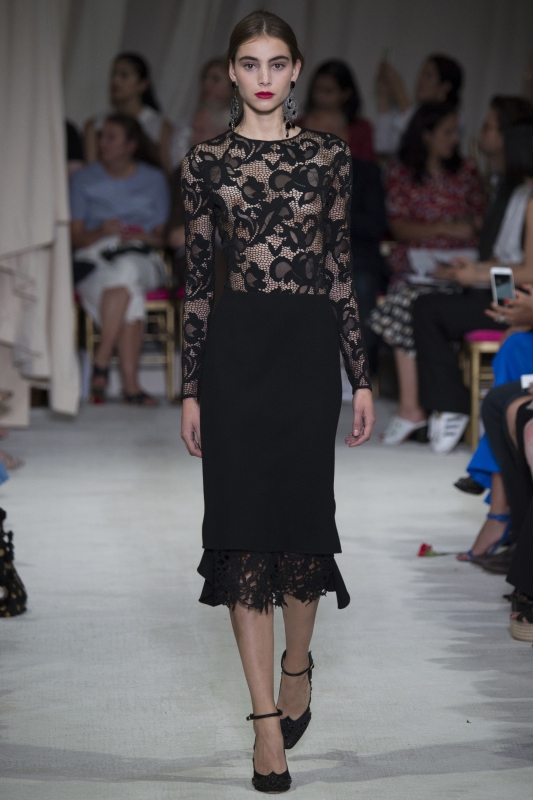 Romy Schönberger shows New York Spring Summer 2016 Oscar de la Renta