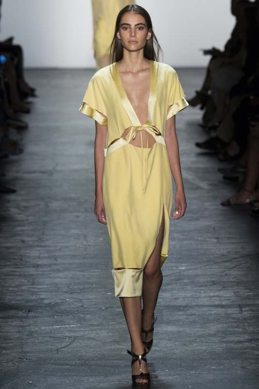 Romy Schönberger shows New York Spring Summer 2016 Prabal Gurung