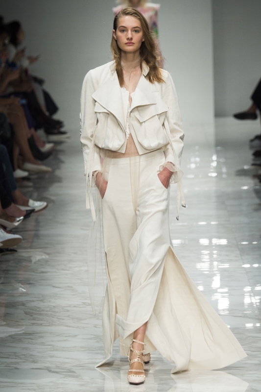 Sanne Vloet shows Milan Spring Summer 2016 Blumarine