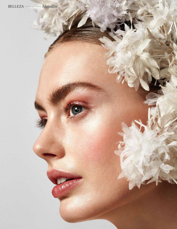 Hanna Verhees for Vogue Novias Spain November 2018, Photographer Elena Olay, Stylist Marta Bajo 