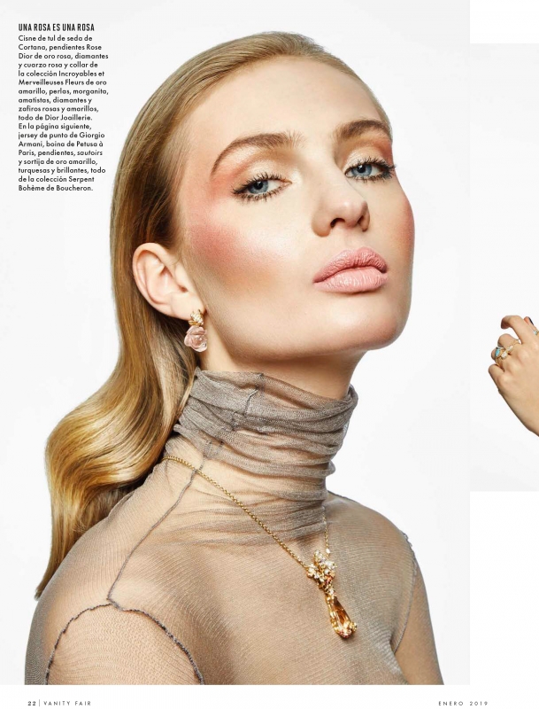 Very nice jewelry story on Romy Elema for Vanidad January 2019. Stylist Betriz Moreno de la Cova. Make-up Jose Belmunte. Hair Manu Fernàndez. Manicure Lucero Hurtado 