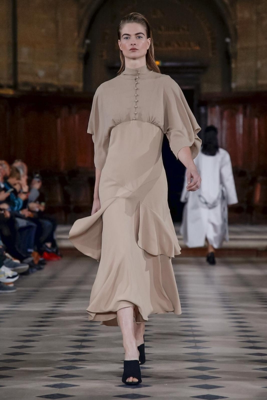 Very happy to see Miss Bo Don back on the runway in Paris for show Diogo Miranda Fall 2019 