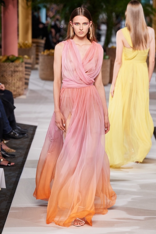 Delicate dress for Merel Zoet at Oscar de la Rente SS 2020, Stylist Natasha Royt, Hair Odile Gilbert, Make-up Tom Pecheux 