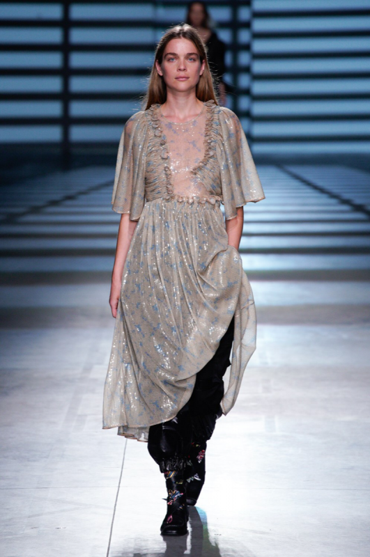 So lovely to see Kim Noorda back on the runway in Preen by Thorton ...