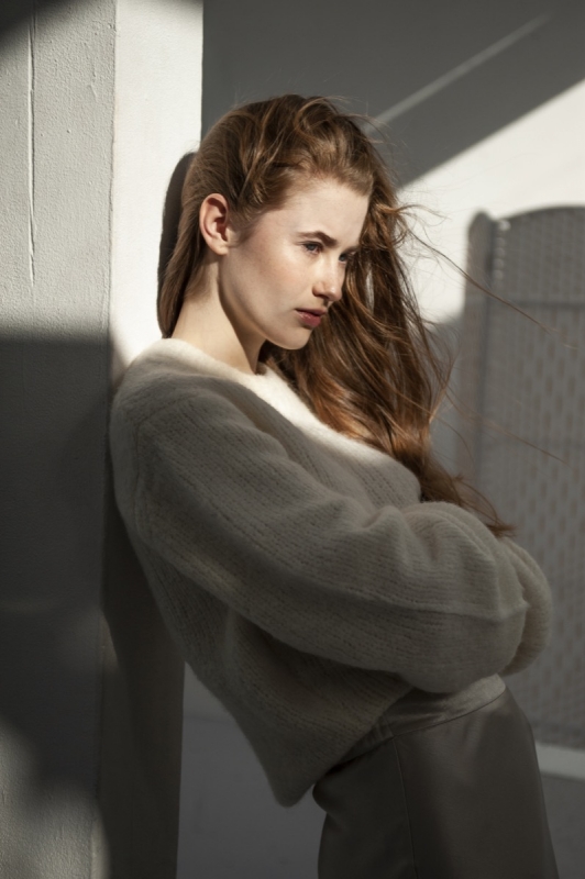 Beautiful new pictures Marije Rekker by Chris Philippo, Hair and make-up Romy Legger, Styling Rianne Boon 