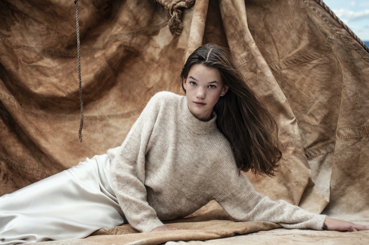 Very happy with this fantastic future faces shoot by the talented Chris Philippo. Great styling by Rianne Boon and beautiful hair and make-up by Eva Agerbeek 