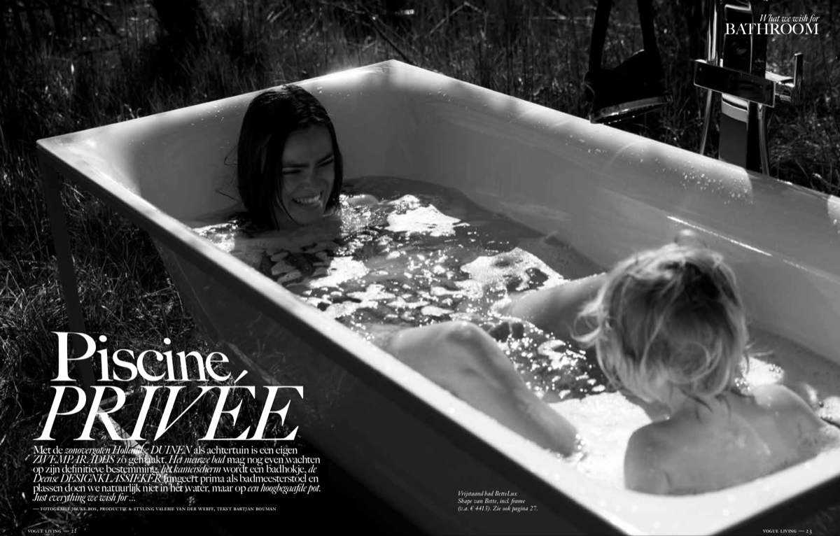 Cuties Sophie & Bobby in their quarantine summer bath, captured by lovely husband, father and photographer Jouke Bos for Dutch Vogue Living 