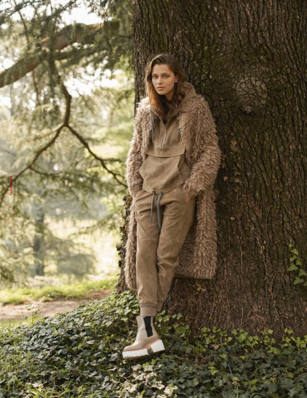 Merel Zoet luxury in the  woods for Vanitay Fair Italy, Photographer Frederico Martin, Stylist Federica Carnevali, Make-uup Giovanni Lovine, Hair Maurizio Morreale 