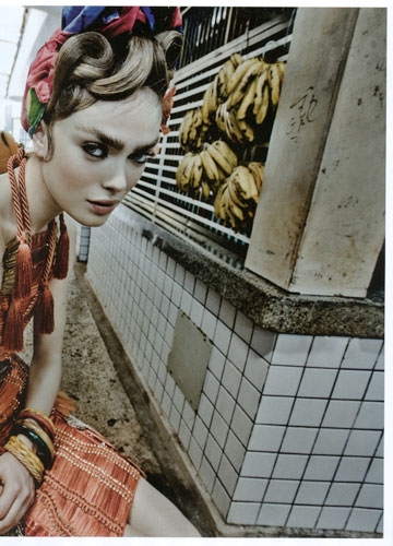 Sophie Vlaming for Flair March 2011 photographer Jean Francois Campos 