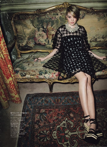 Gwen Loos for Elle Japan March 2013 photographer Frederic Auerbach 